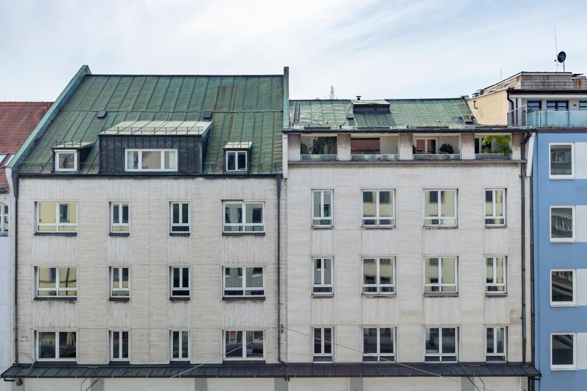 Numa Blend Aparthotel 4*