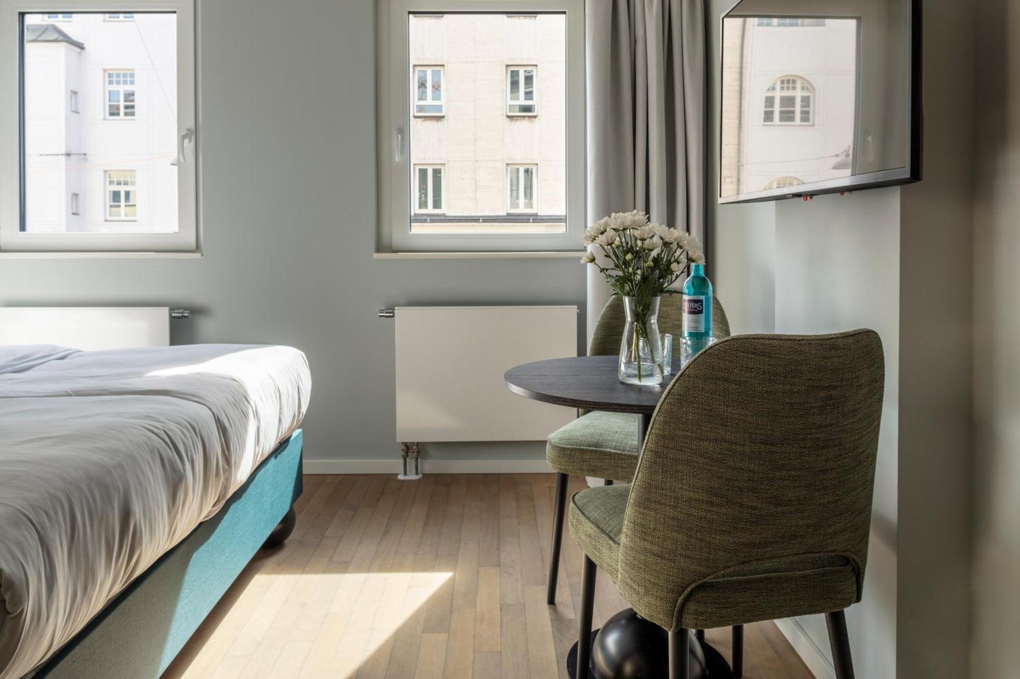 Numa Blend Aparthotel 4*